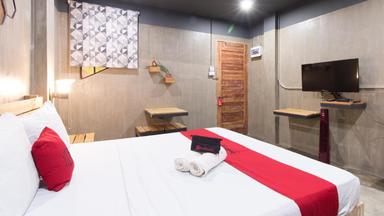 Reddoorz Plus @ Taft North Mandurriao Iloilo City Exterior photo