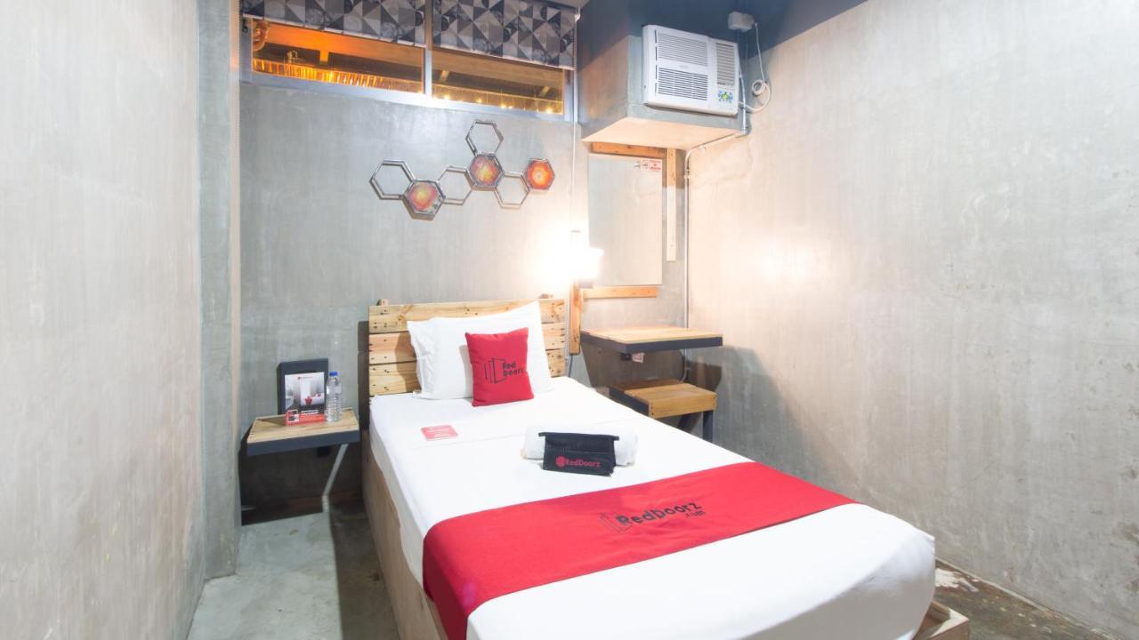 Reddoorz Plus @ Taft North Mandurriao Iloilo City Exterior photo